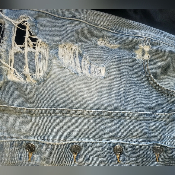 FREE PEOPLE 🤩 Distressed Button Down Jean Skirt Size 6 100% Cotton!!!! 🥰 - Picture 6 of 14